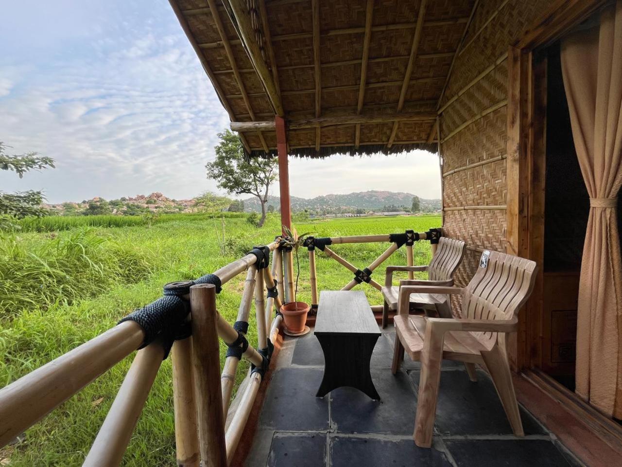 Отель Hampi Rasta Cafe Экстерьер фото
