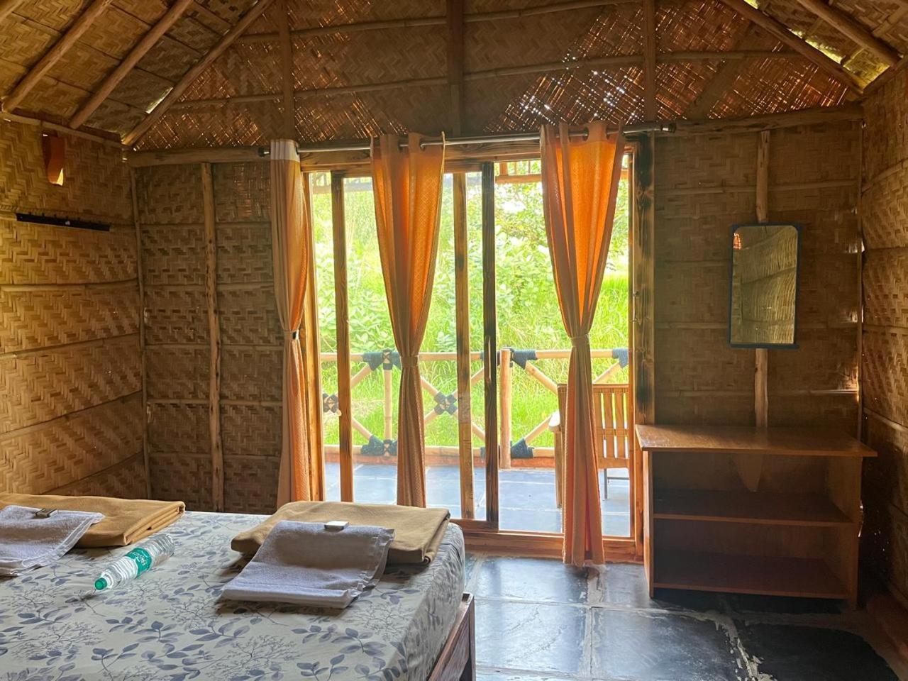 Отель Hampi Rasta Cafe Экстерьер фото